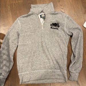 roots quarter zip